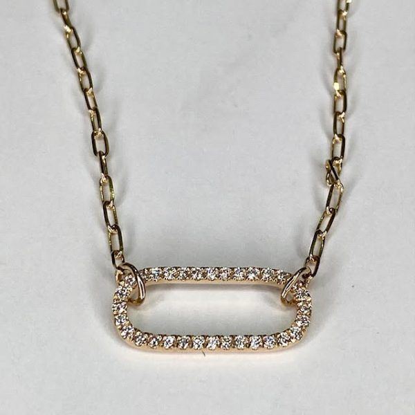 Cadena en oro amarillo con dije con brillantes