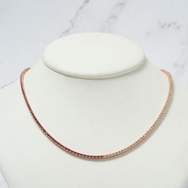 Collar oro rosado con rubí y brillantes