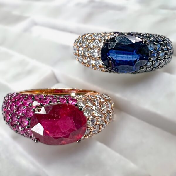 Anillo de rubíes con diamantes en oro rosado
