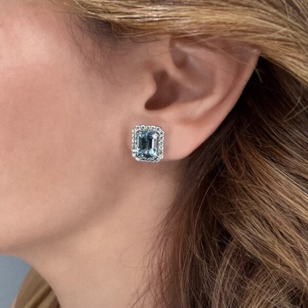 Aretes de aguamarinas con diamantes en oro blanco