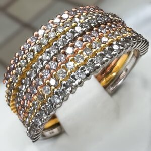 Stackable rings Anillos con diamantes en oro blanco, amarillo y rosado